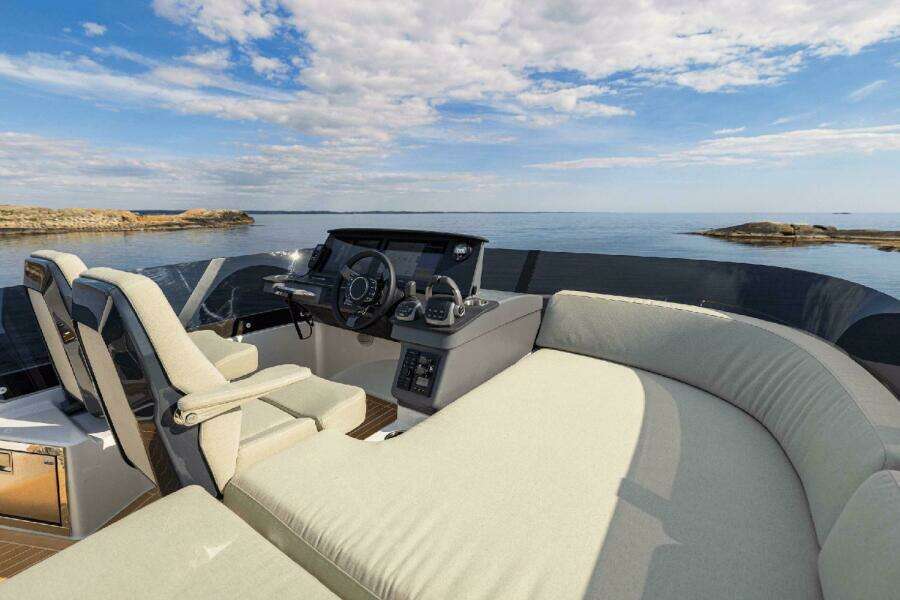 2025 Nimbus 495 Flybridge