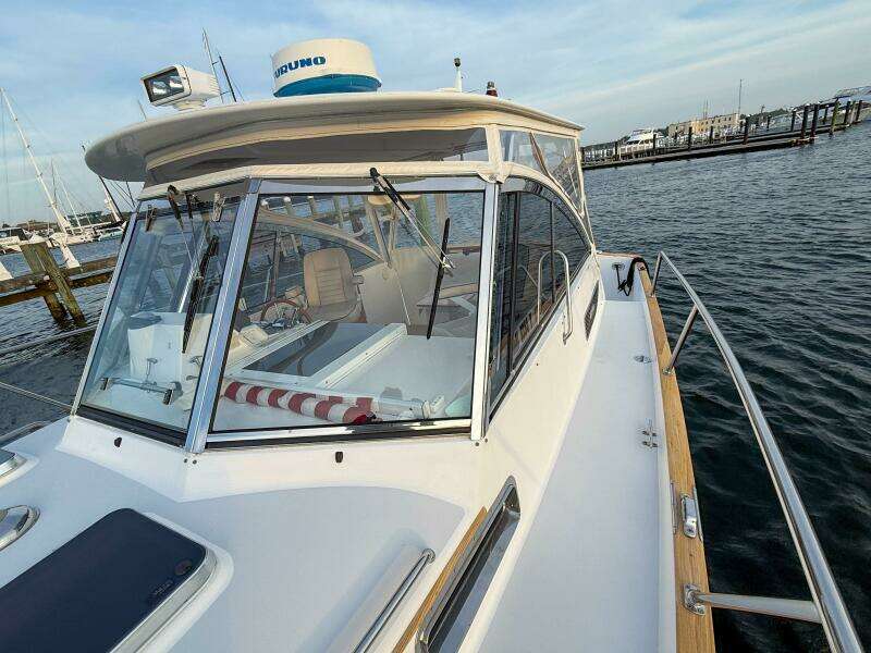 2002 Legacy 34 Express Twin Jet