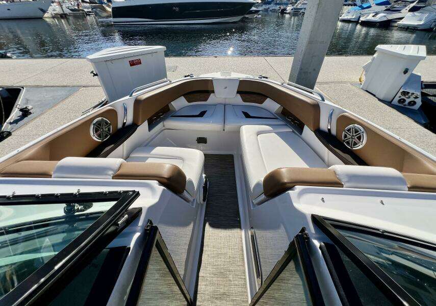 2019 Four Winns H290