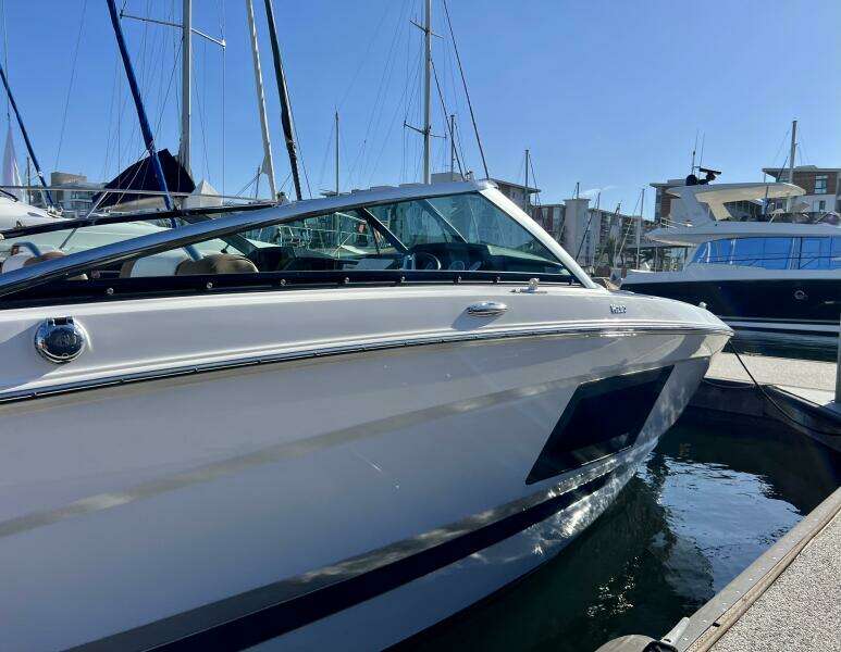 2019 Four Winns H290