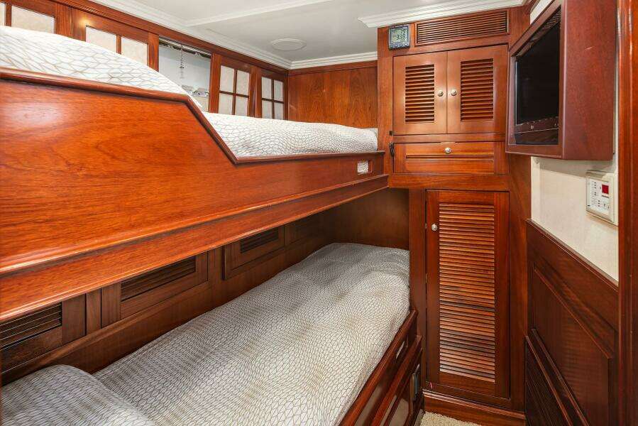 2001 Rayburn Custom Yachts Flush Deck