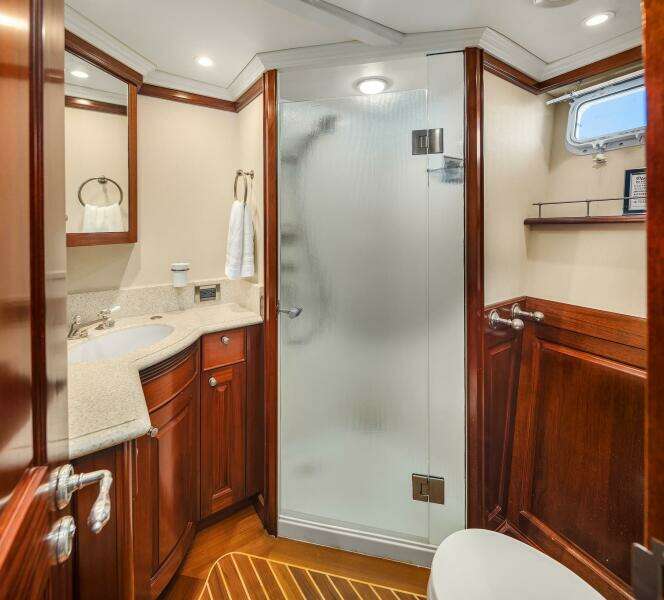 2001 Rayburn Custom Yachts Flush Deck