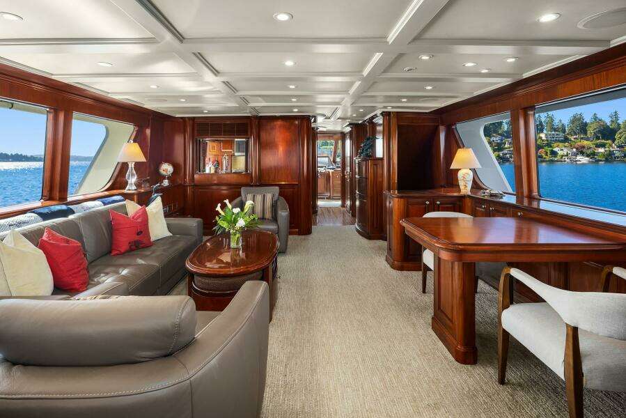 2001 Rayburn Custom Yachts Flush Deck