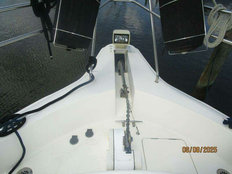 39' Silverton anchor windlass