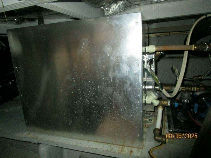 39' Silverton water heater