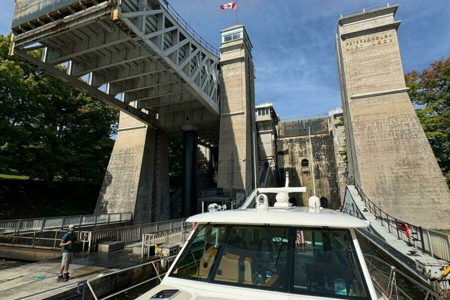 2022 Sabre 45 Salon Express