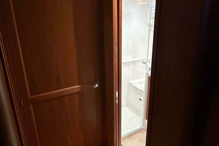 2022 Sabre 45 Salon Express