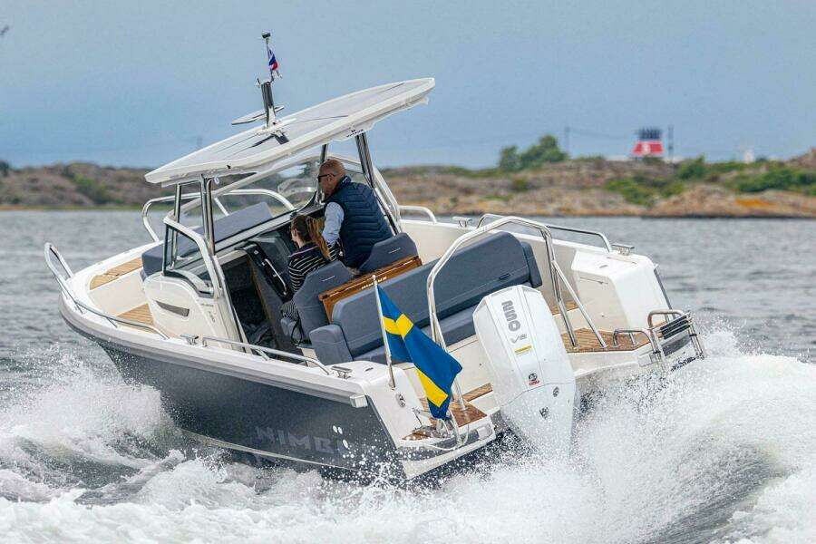 2025 Nimbus Tender 8