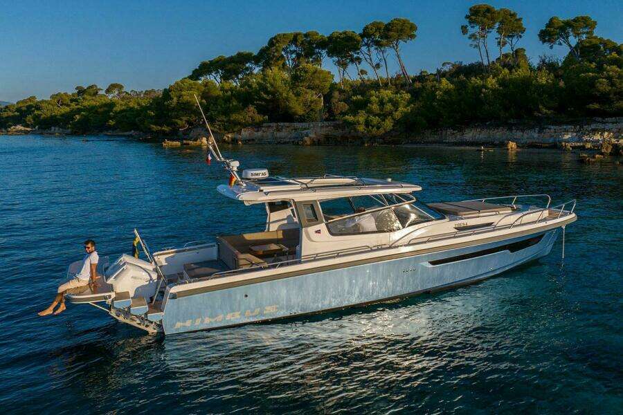 2025 Nimbus Weekender 11