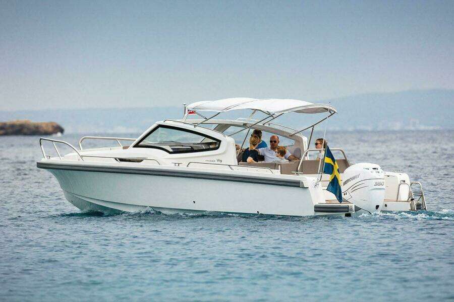 2025 Nimbus Weekender 9