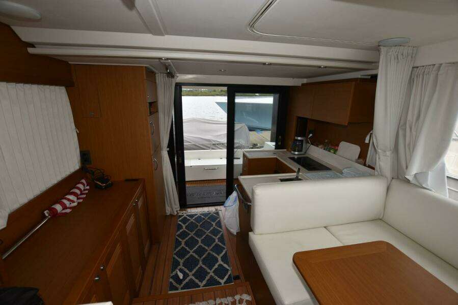 2023 Beneteau Swift Trawler 41 Fly