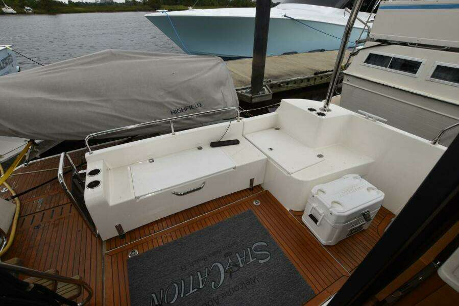 2023 Beneteau Swift Trawler 41 Fly