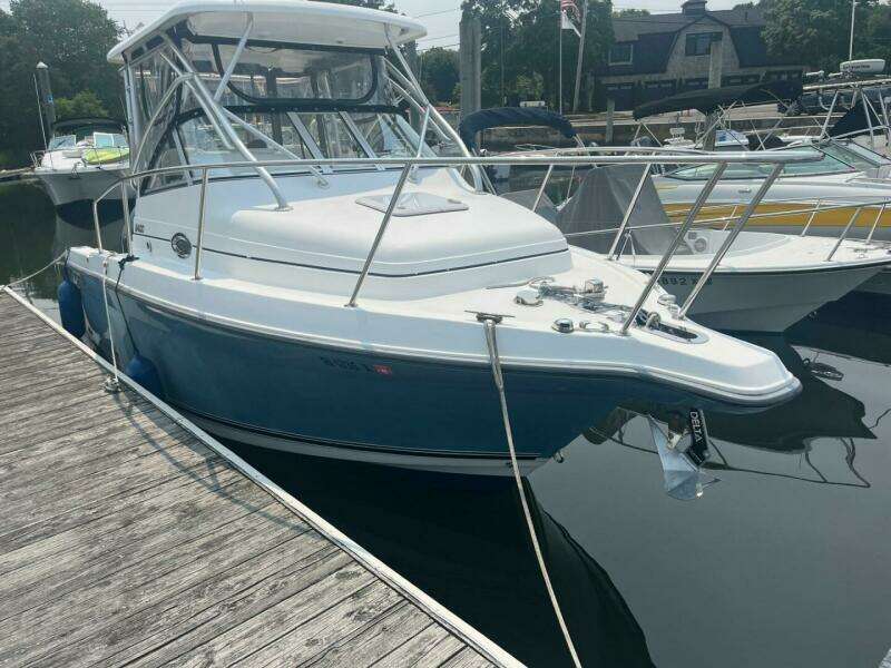 2008 Century 2400 WA