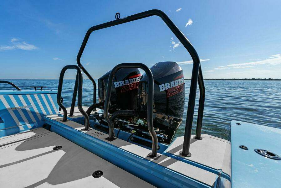 2022 Axopar Brabus Shadow 500 TT - Transom