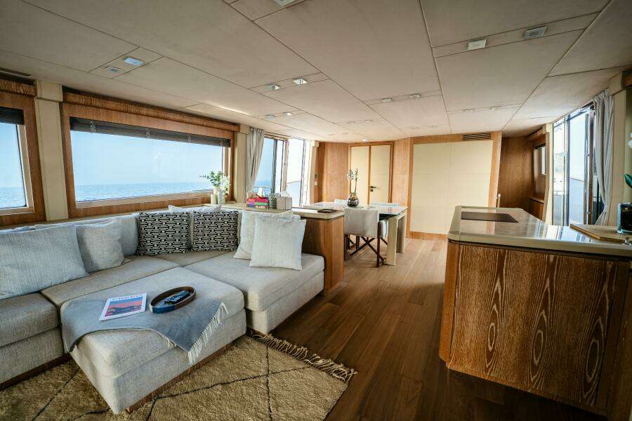 2013 Monte Carlo Yachts 