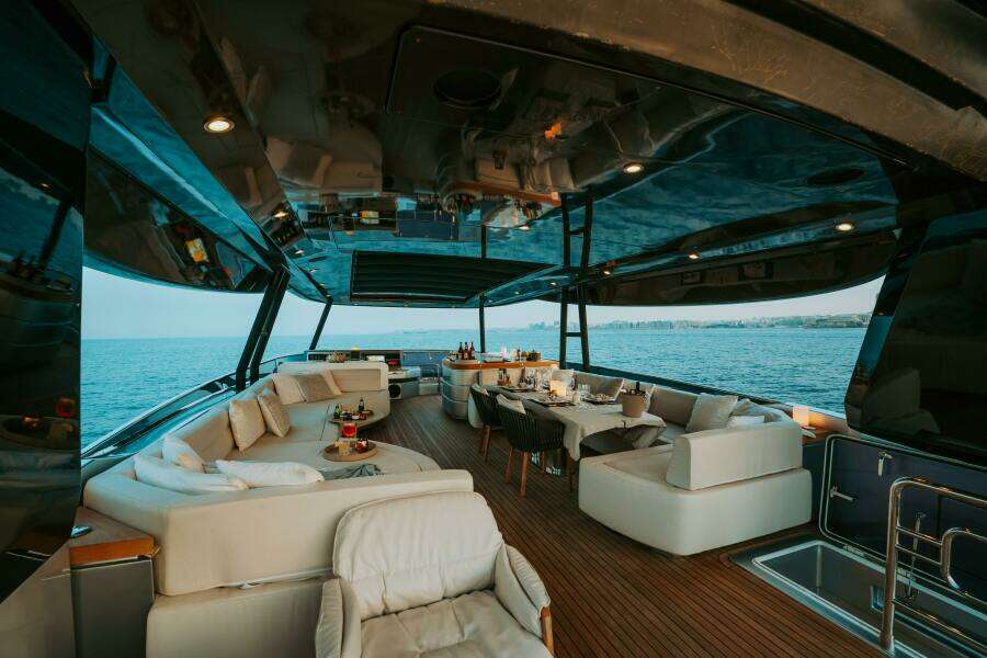 2013 Monte Carlo Yachts 