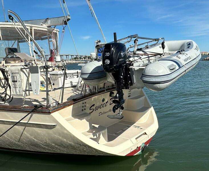 2005 Island Packet 485