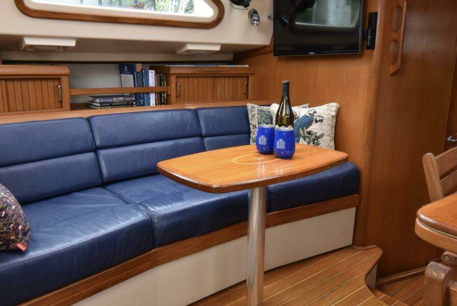2005 Island Packet 485