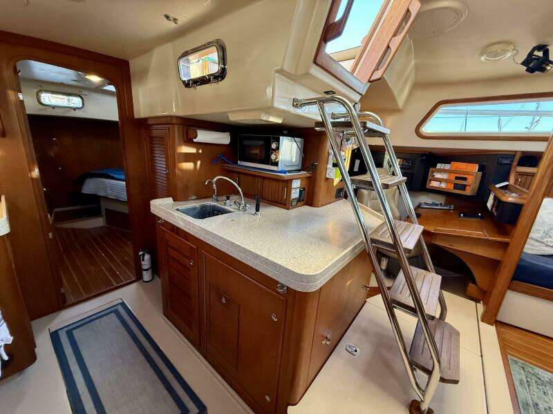 2005 Island Packet 485