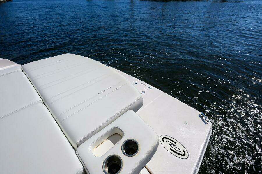 2020 Regal 35 Sport Coupe