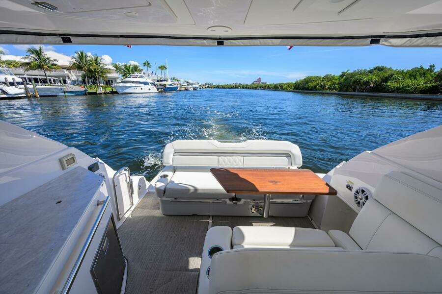 2020 Regal 35 Sport Coupe