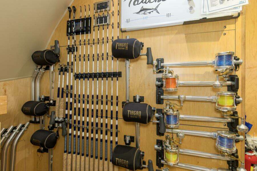 2016 92 Viking Enclosed Bridge Touche Gear Locker And Stateroom (2)