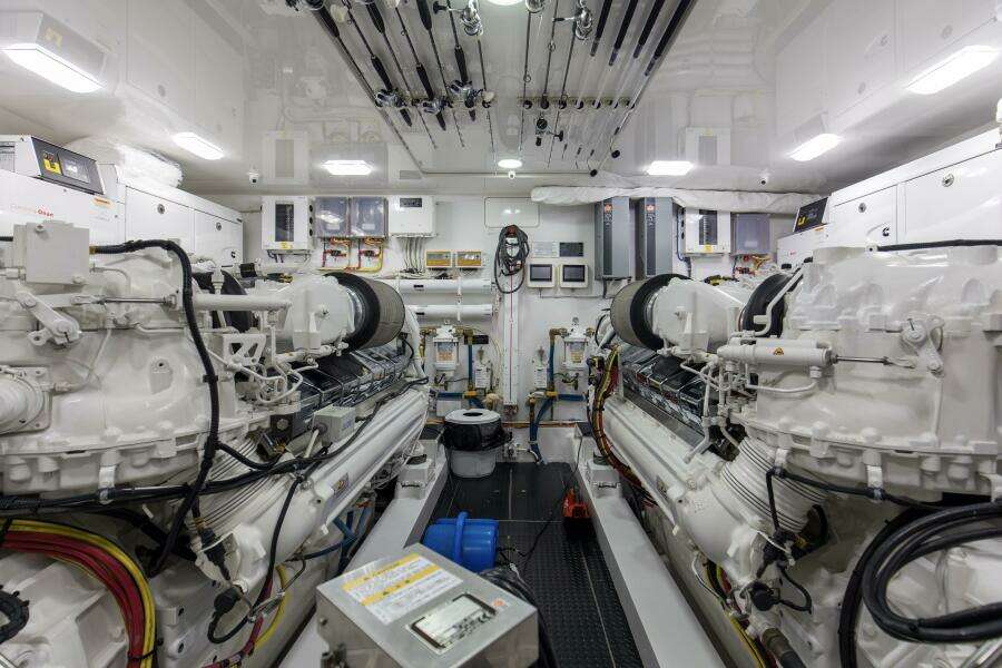 2016 92 Viking Enclosed Bridge Touche Engine Room