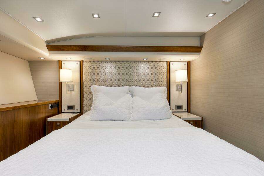 2016 92 Viking Enclosed Bridge Touche Starboard Stateroom (2)