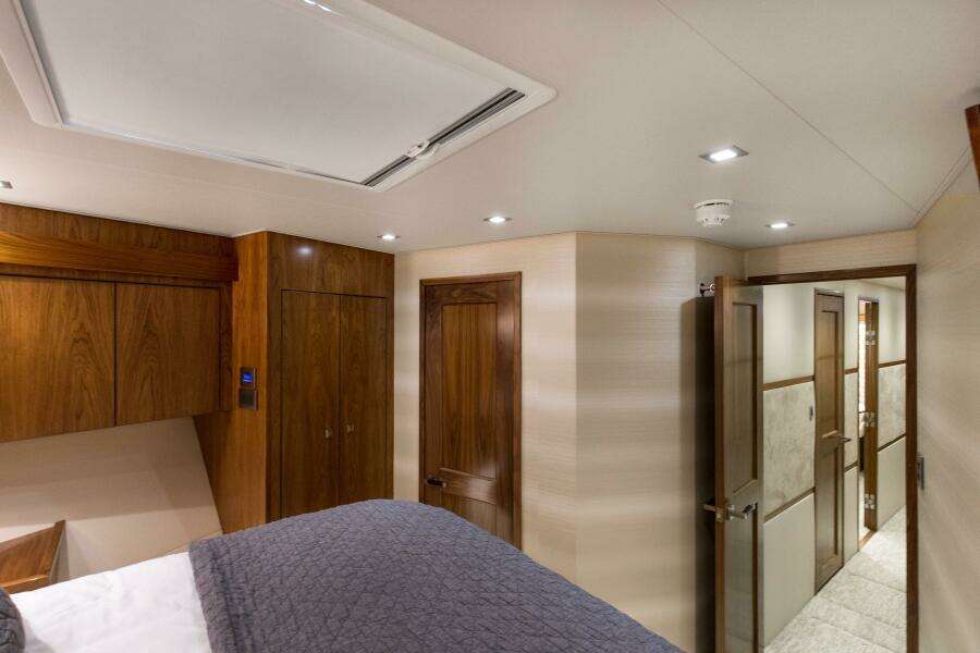 2016 92 Viking Enclosed Bridge Touche Forward Stateroom (2)