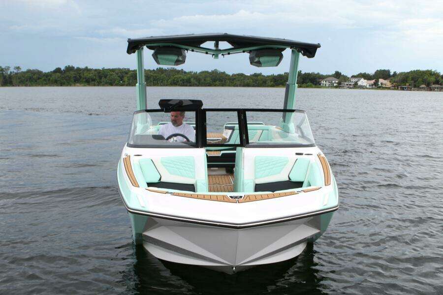 2024 Nautique Super Air G23