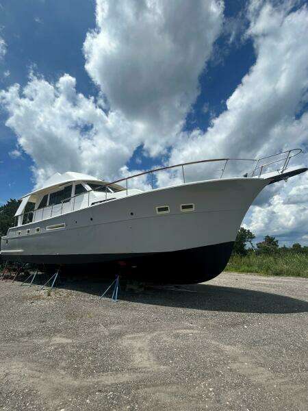 1983 Hatteras 
