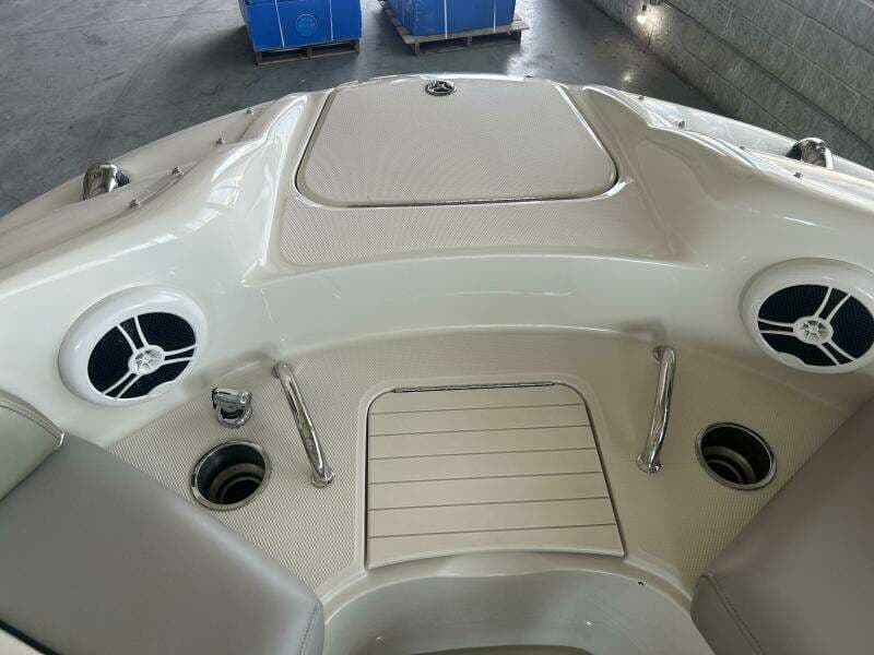 2006 Sea Ray 240 Sundeck