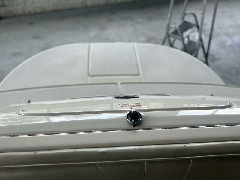 2006 Sea Ray 240 Sundeck