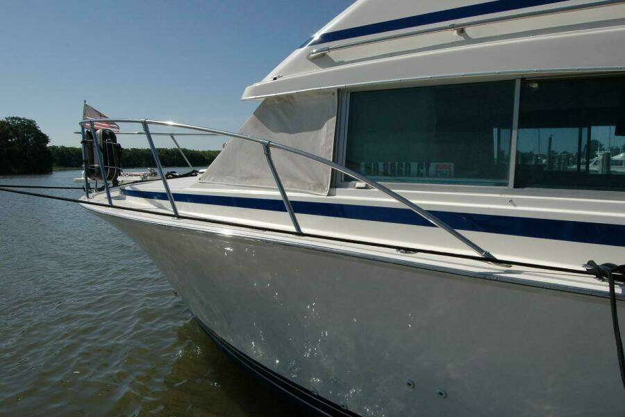 1987 Bertram 33 Sport Fisherman