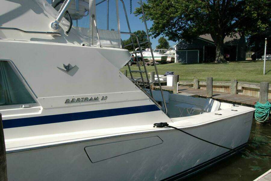 1987 Bertram 33 Sport Fisherman