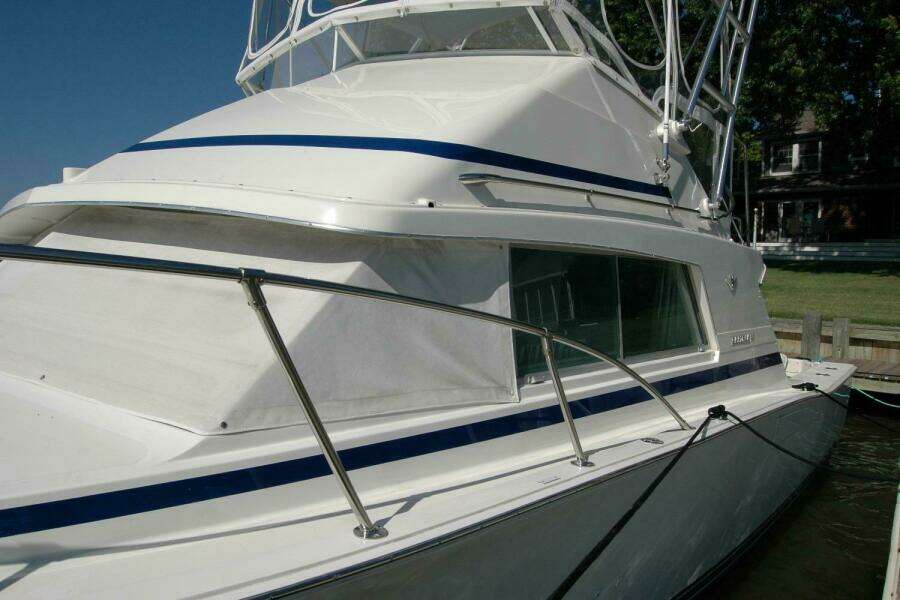 1987 Bertram 33 Sport Fisherman