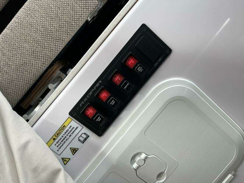 2024 Axopar Cross Cabin