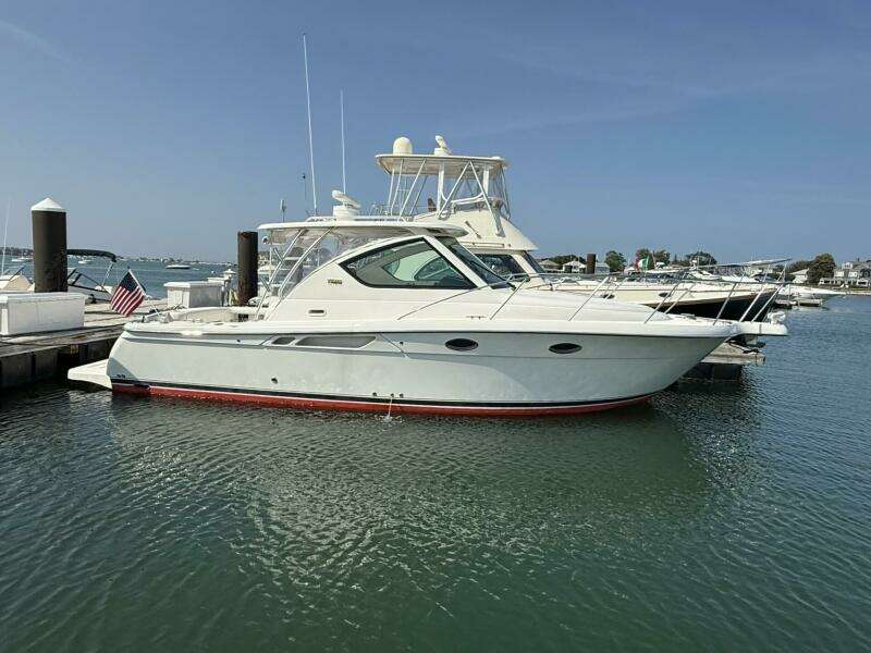 2008 Tiara Yachts 3000 Open