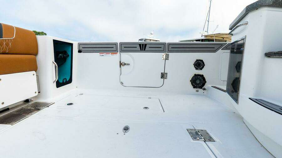 2021 Wellcraft 402 Fisherman