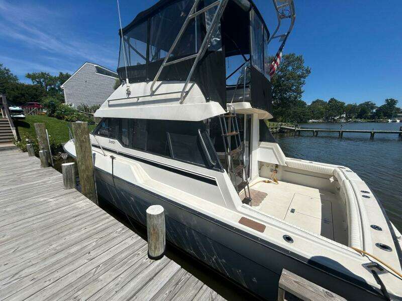 1990 Silverton 34 Convertible