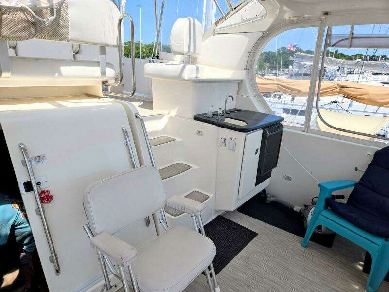 2003 Silverton 392 Aft Cabin Motor Yacht