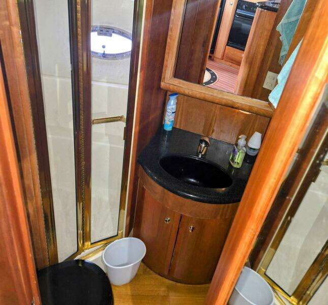 2003 Silverton 392 Aft Cabin Motor Yacht