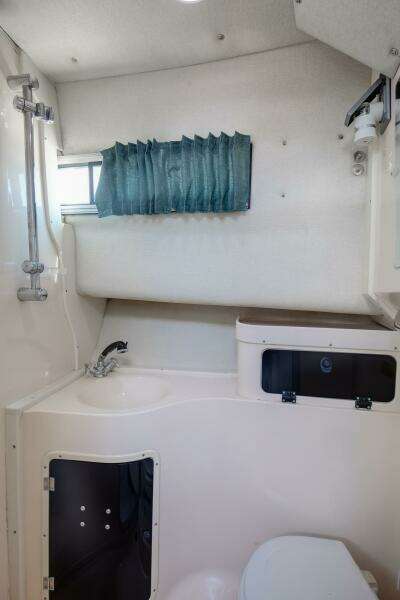 1997 Grady-White 300 Marlin