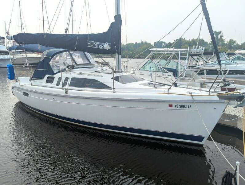 1996 Hunter 29.5