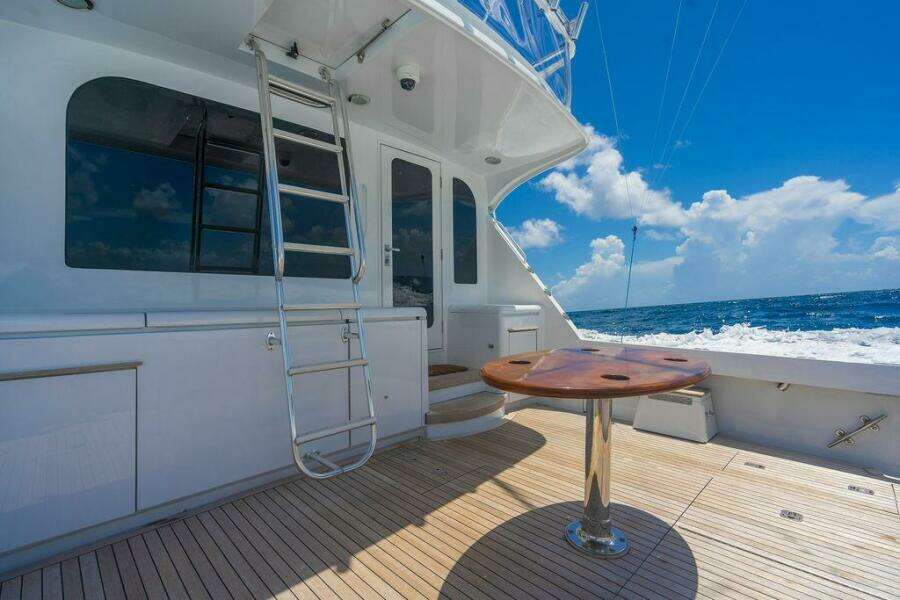 2005 Hatteras Enclosed Bridge