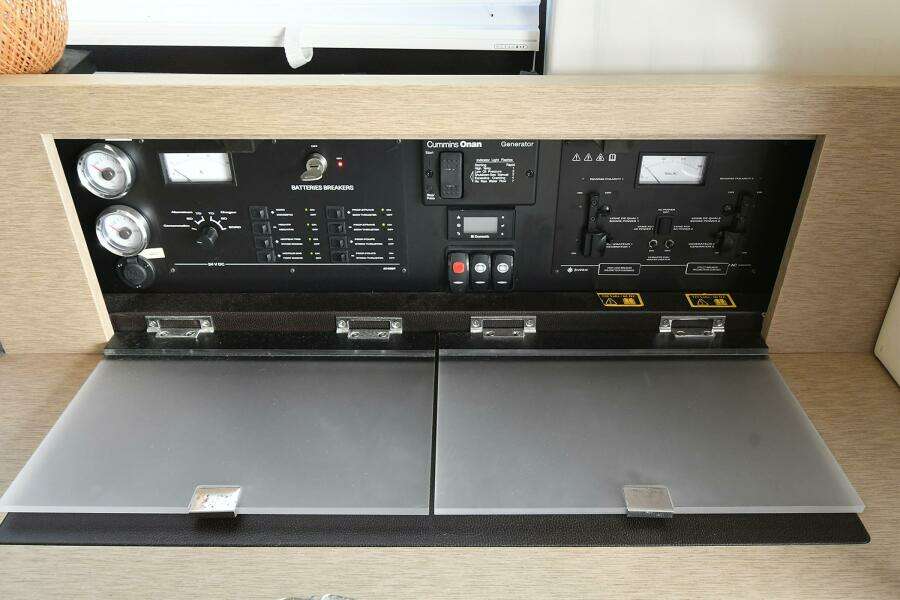 2018 Prestige 560 Fly