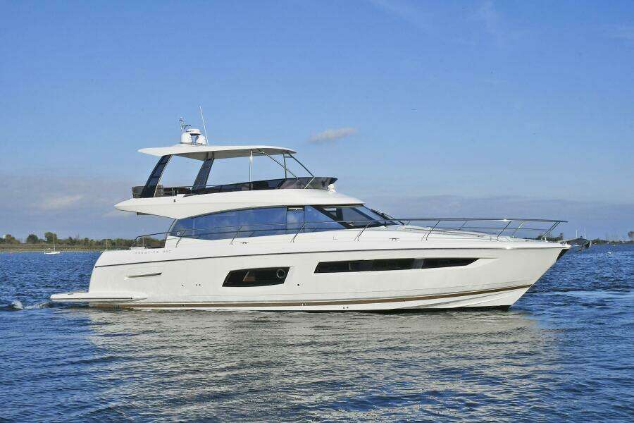 2018 Prestige 560 Fly