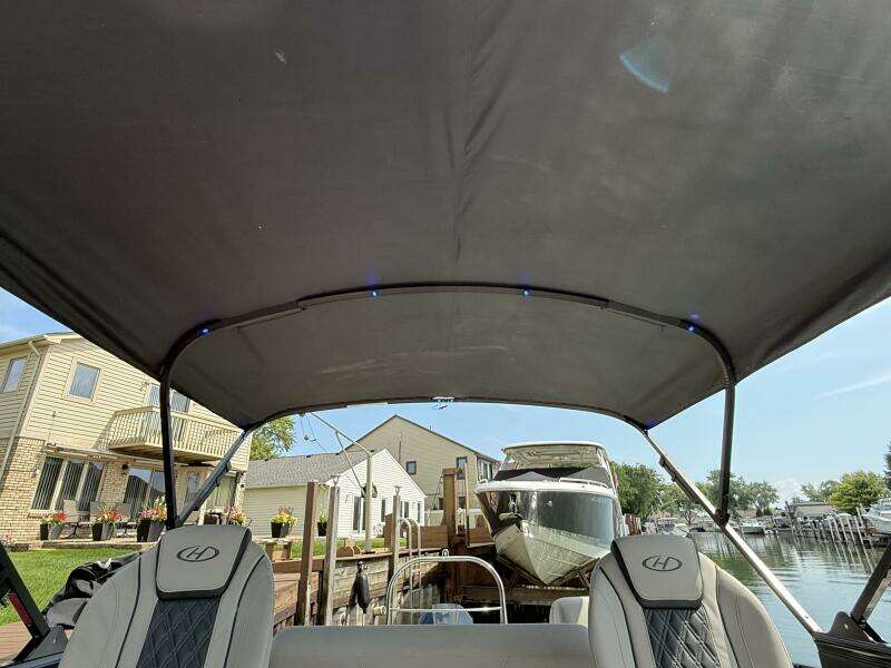 2022 Harris Sunliner 230