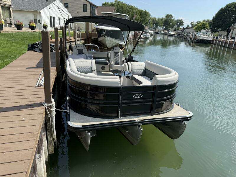 2022 Harris Sunliner 230