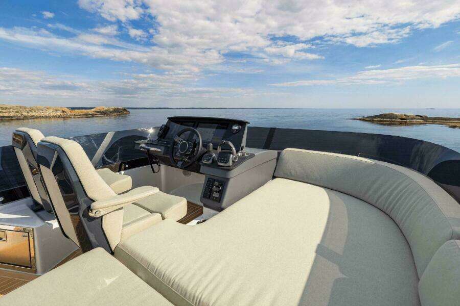 2025 Nimbus 495 Flybridge